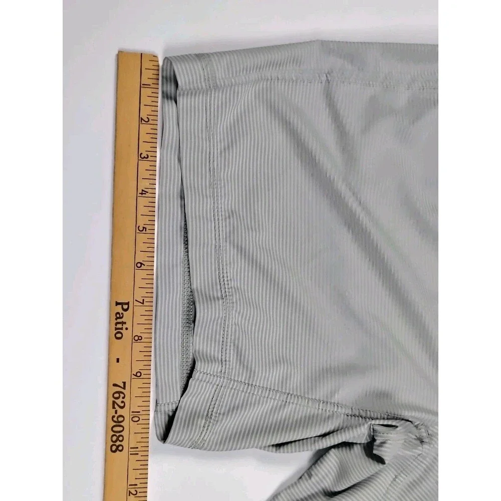 Vuori Kore Lined Shorts Men’s Large Gray Striped 7” Inseam Athletic